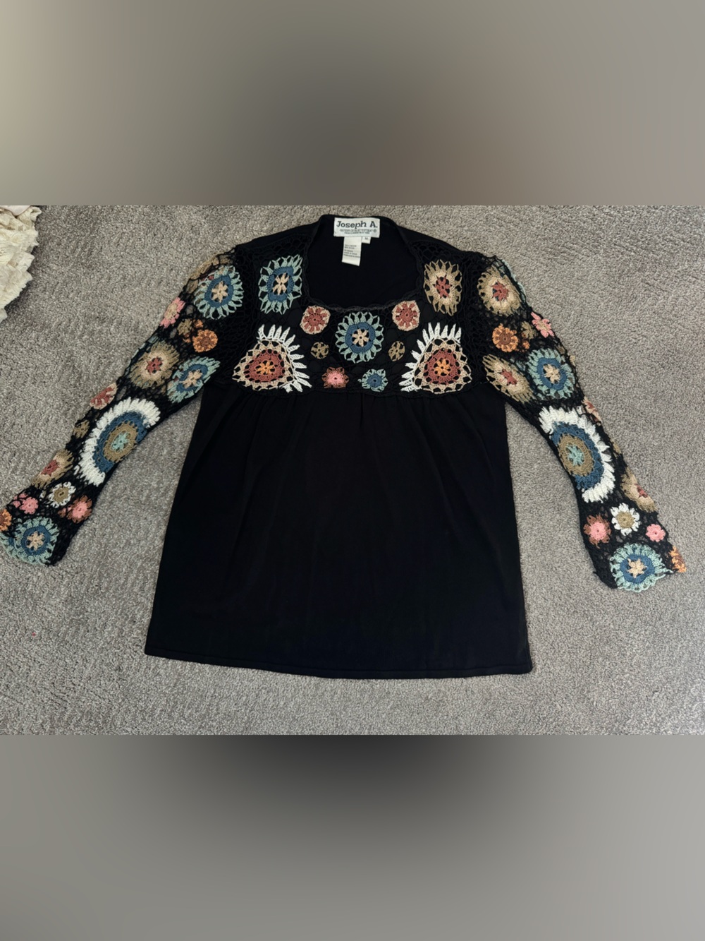 Joseph A Black Crochet Detail Long Sleeve Top Sz Medium Grandma 70s Unique